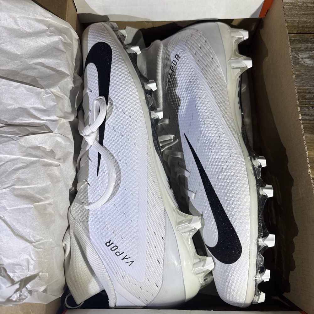Nike Vapor Untouchable Pro 3 TD Football Cleats White Men's Size 13 NWB READ